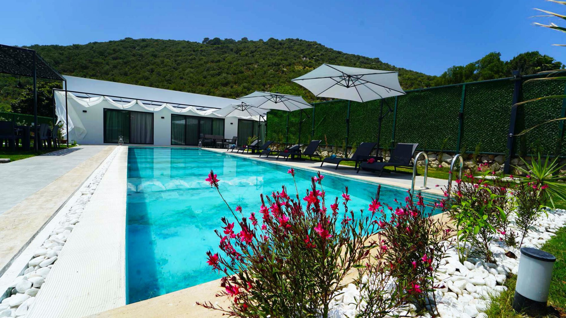 VBK81562 Villa Booking