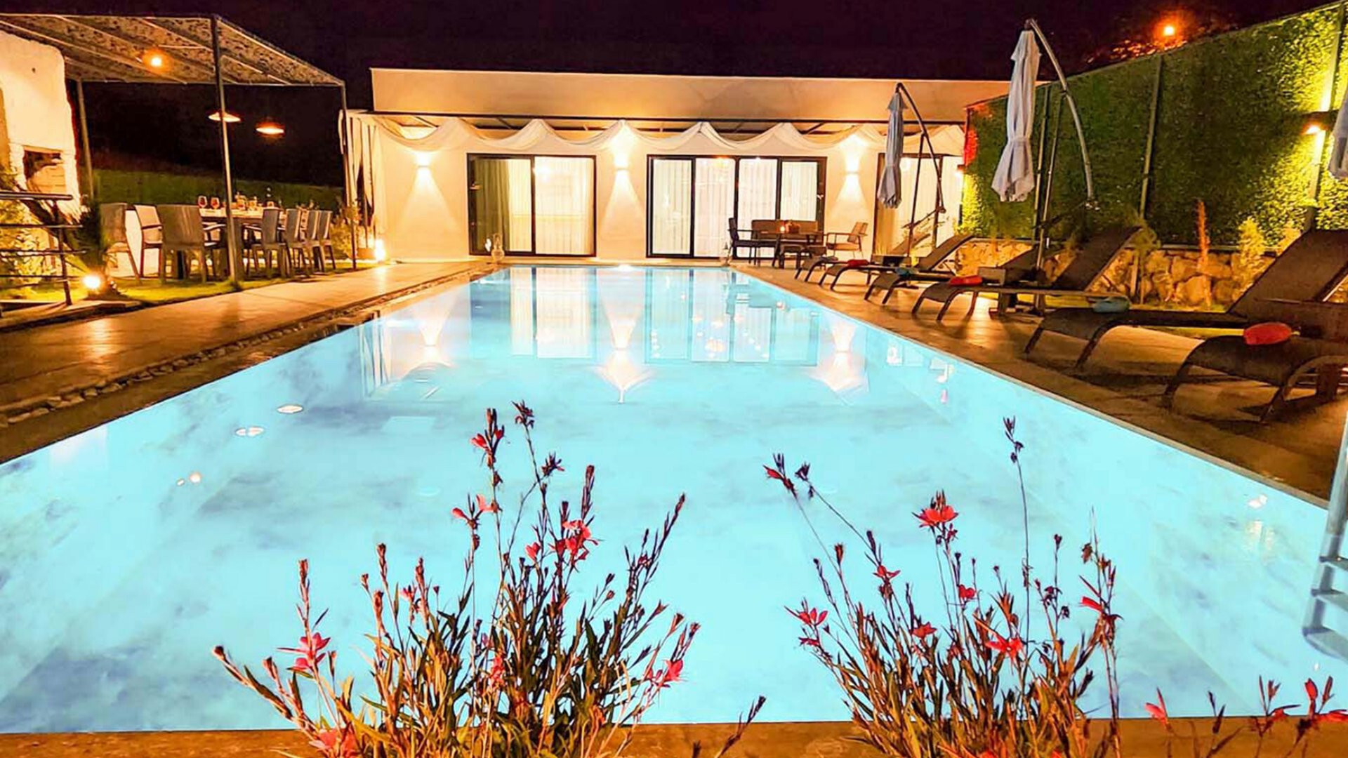 VBK81562 Villa Booking