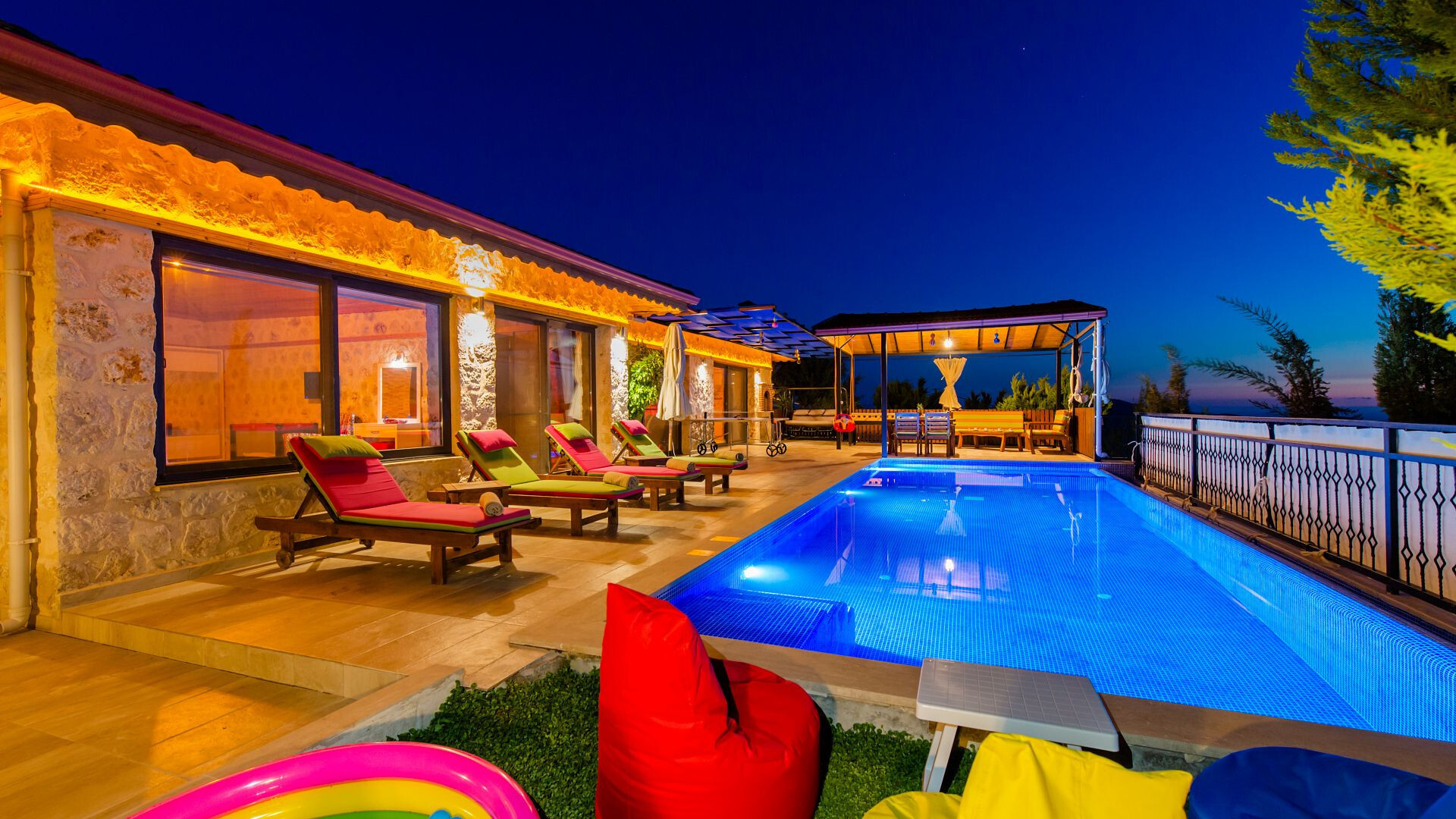 VBK68580 Villa Booking