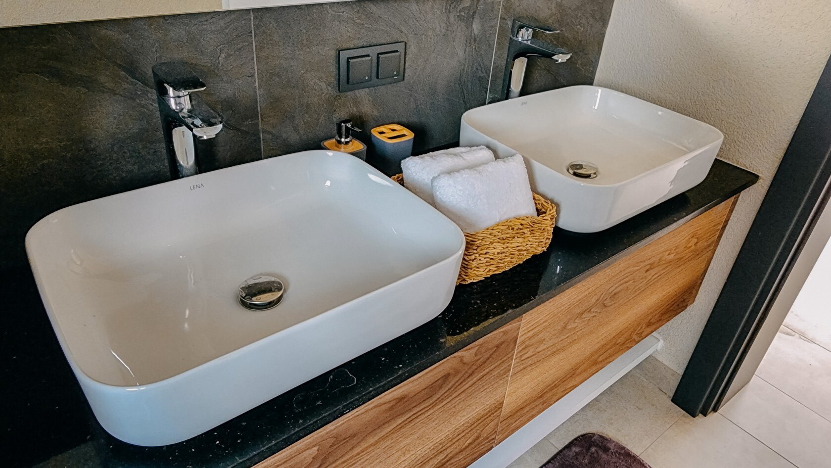 VBK69399 Villa Booking