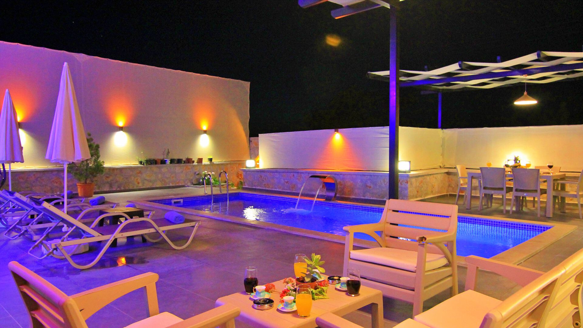 VBK77233 Villa Booking