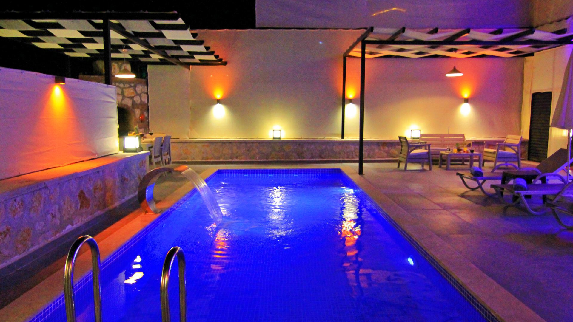 VBK77233 Villa Booking