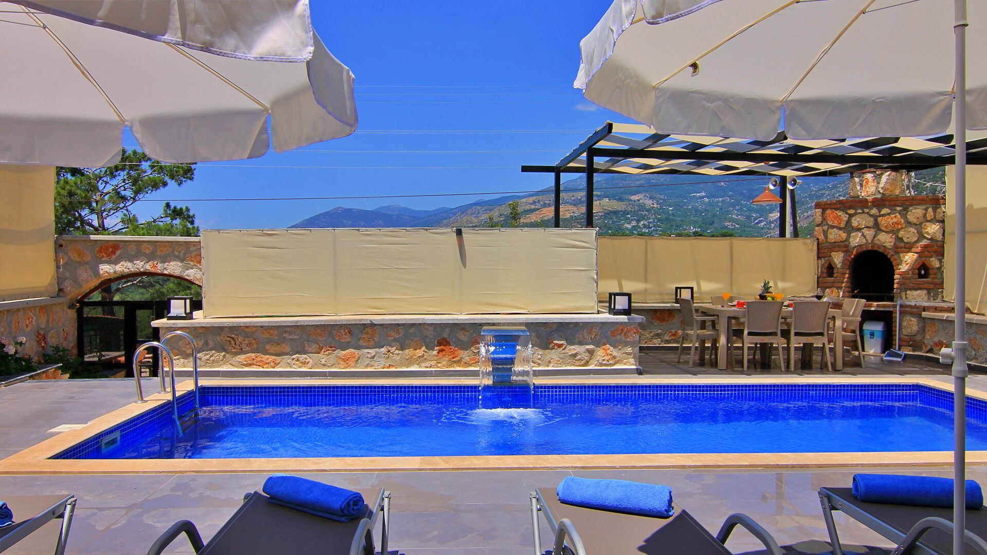 VBK77233 Villa Booking