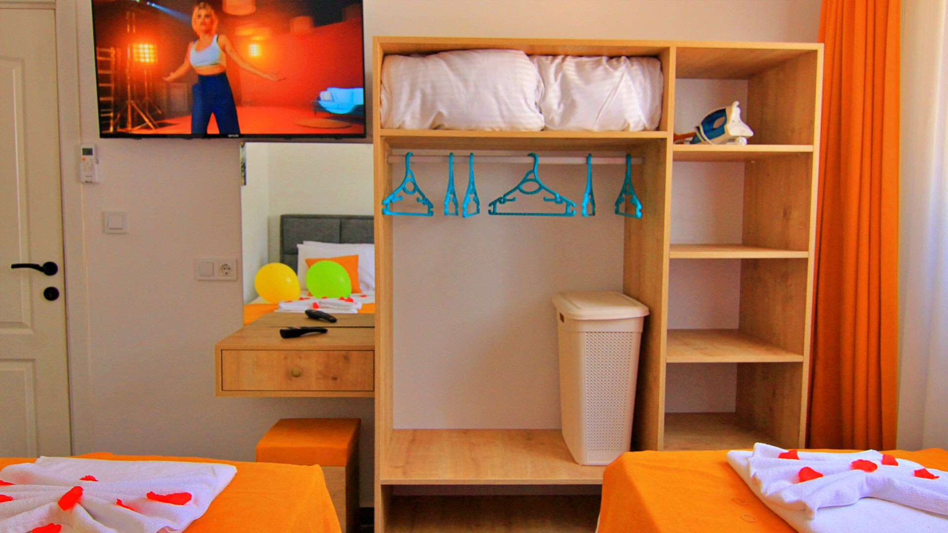 VBK77233 Villa Booking
