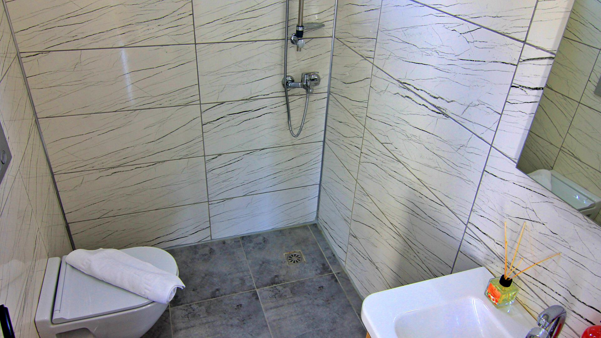 VBK77233 Villa Booking