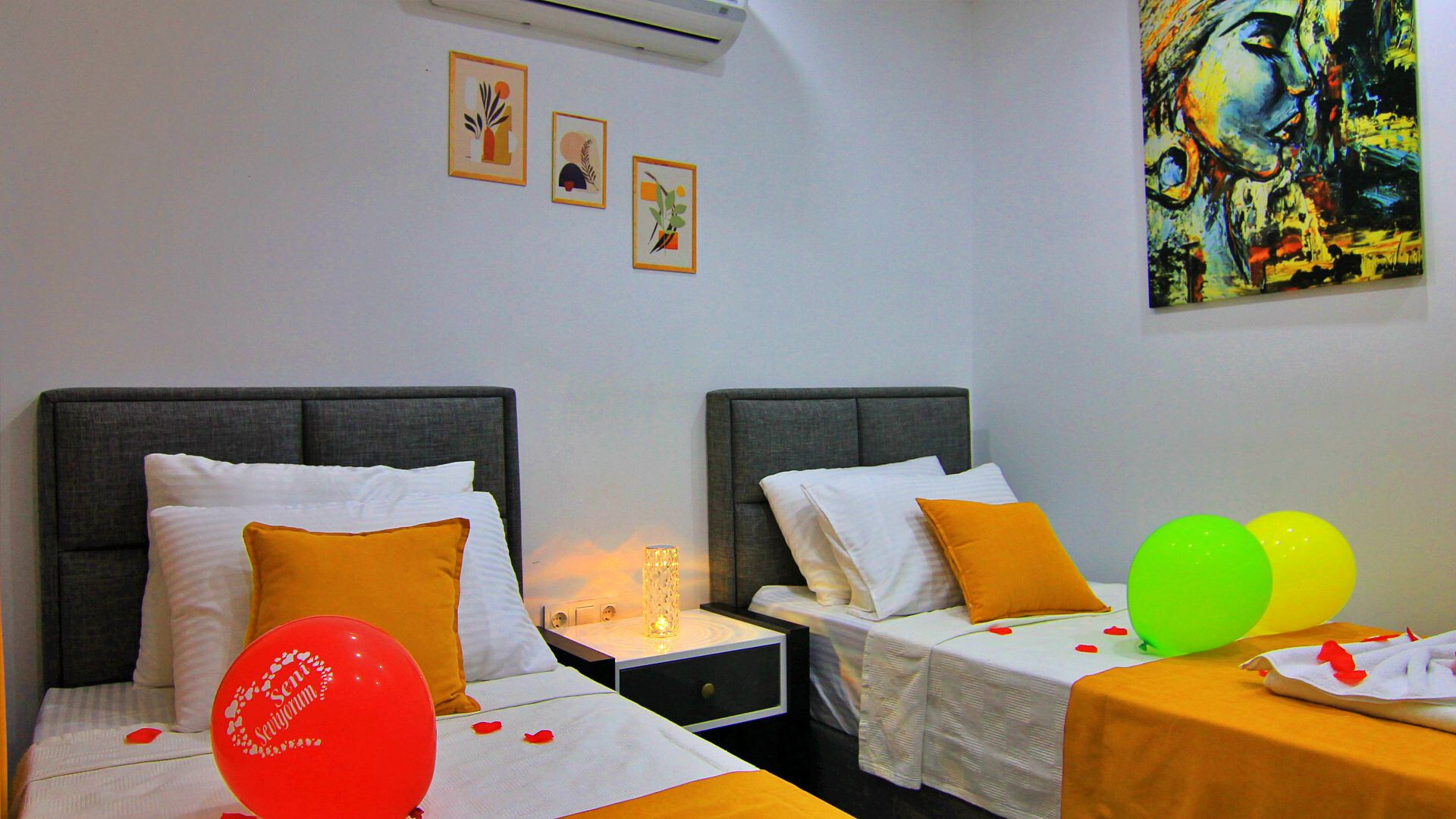 VBK77233 Villa Booking
