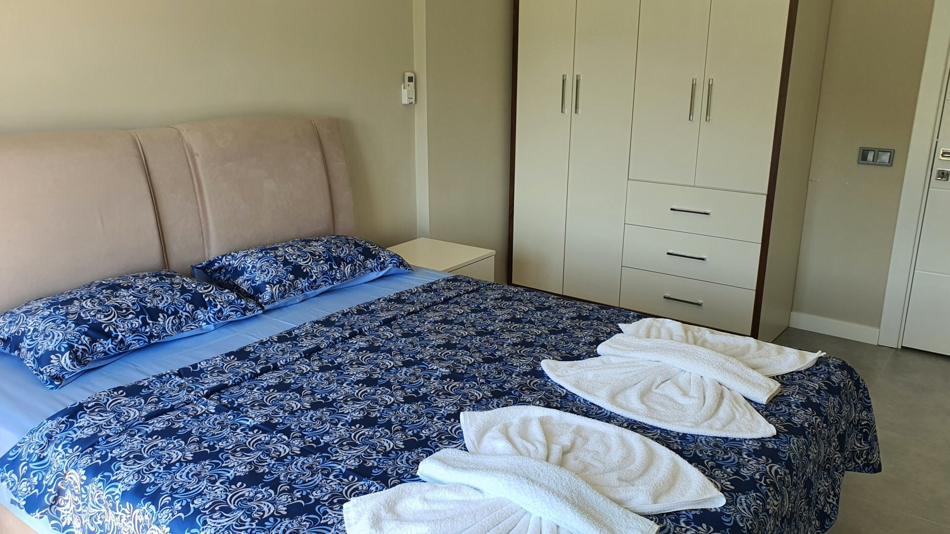 VBK99585 Villa Booking