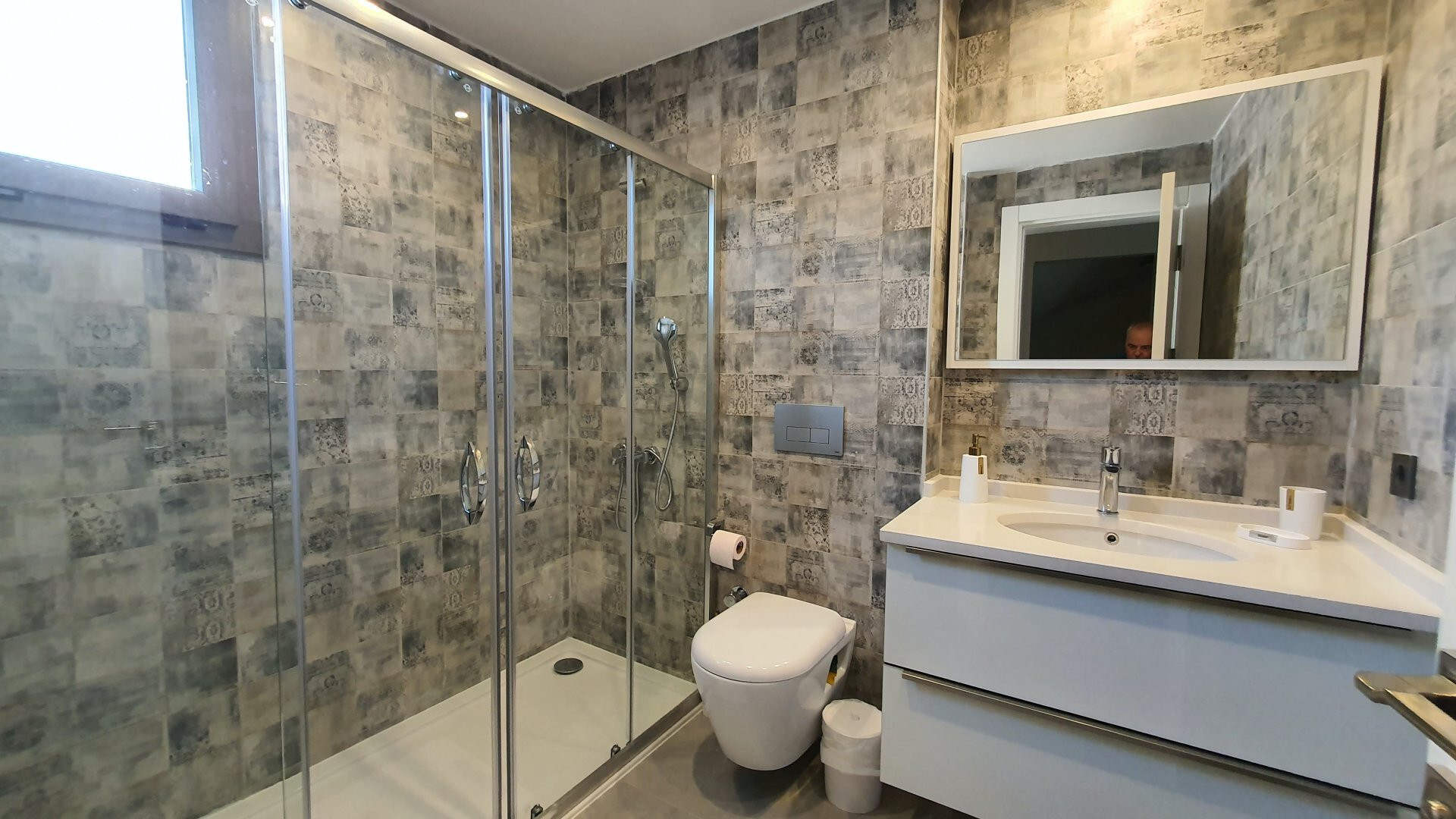 VBK99585 Villa Booking