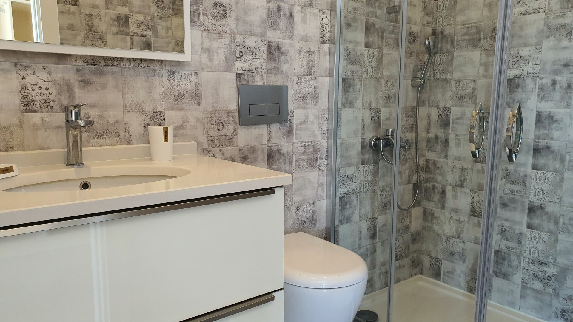 VBK99585 Villa Booking