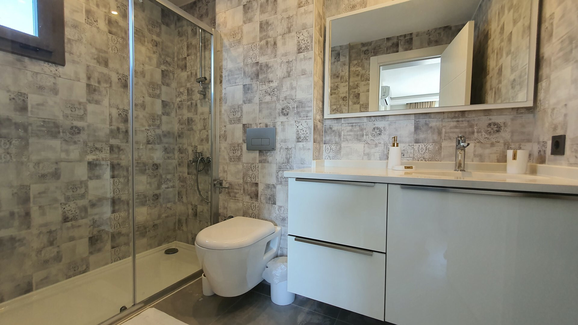 VBK99585 Villa Booking