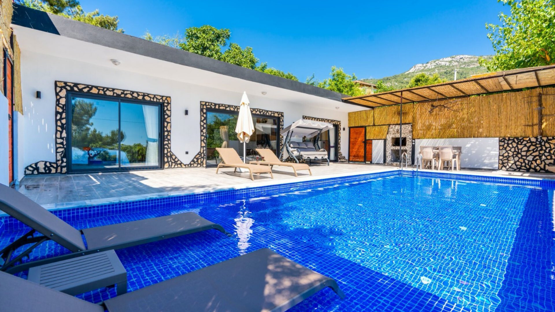 VBK63493 Villa Booking