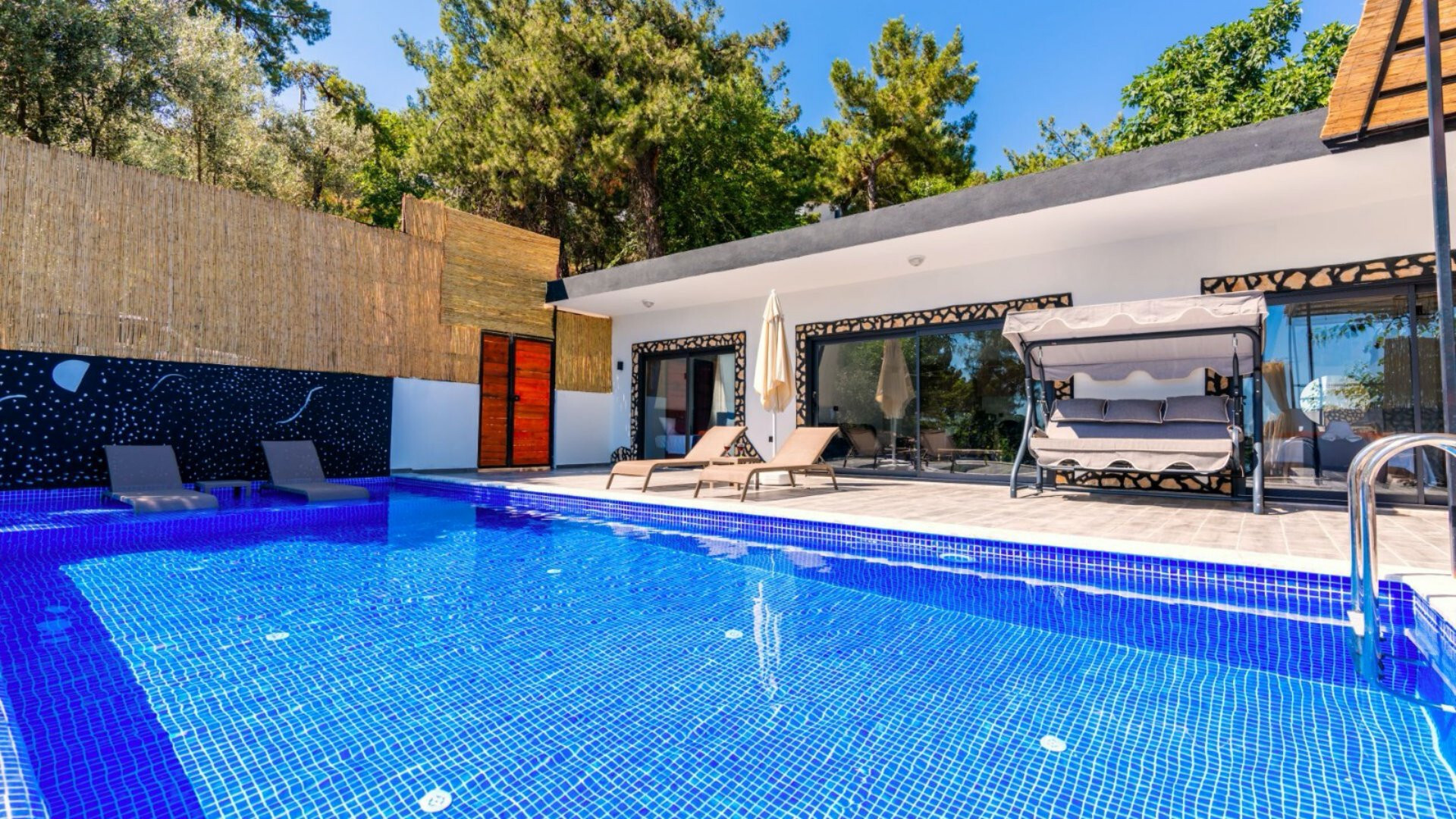 VBK63493 Villa Booking