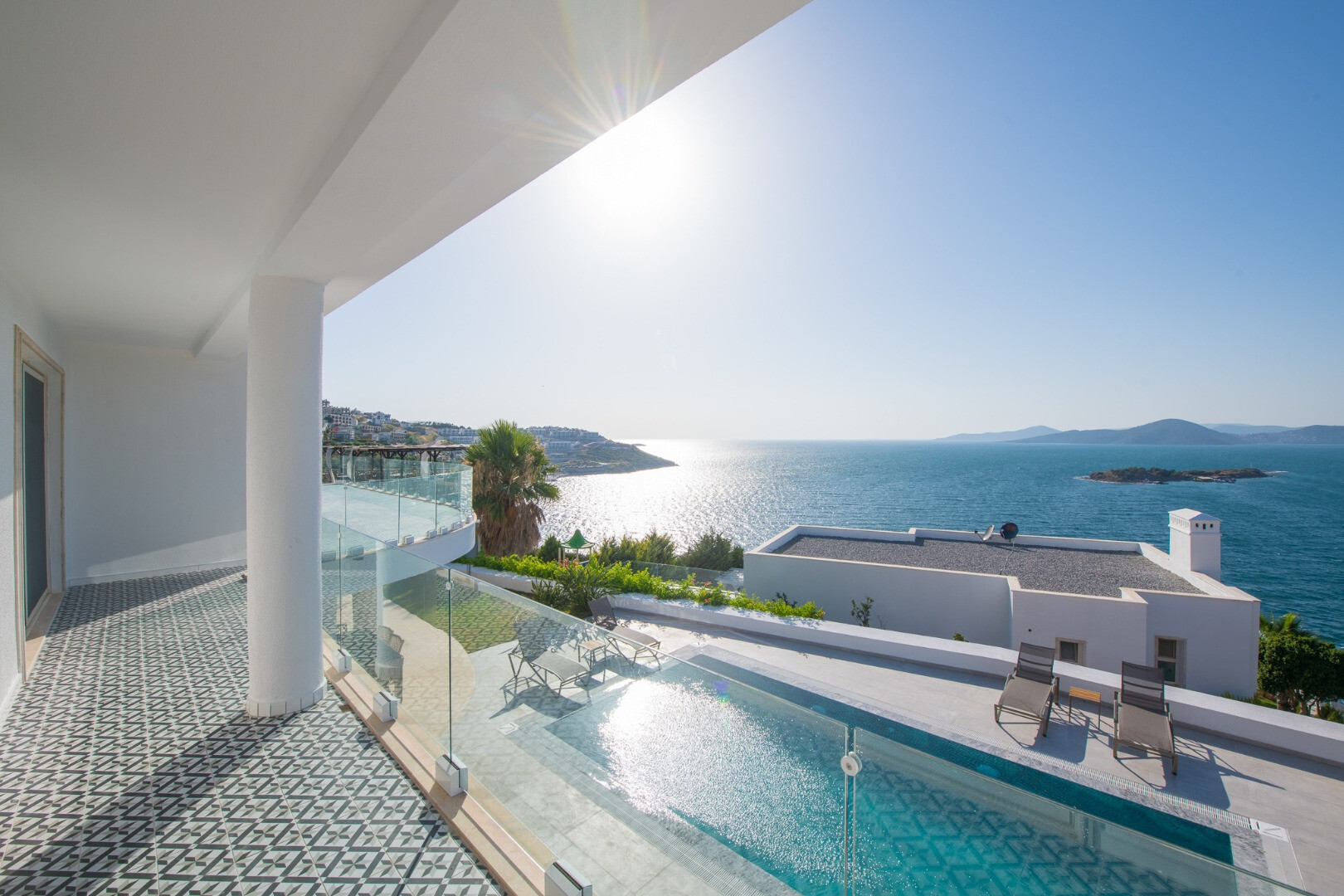 VBK76905 Villa Booking