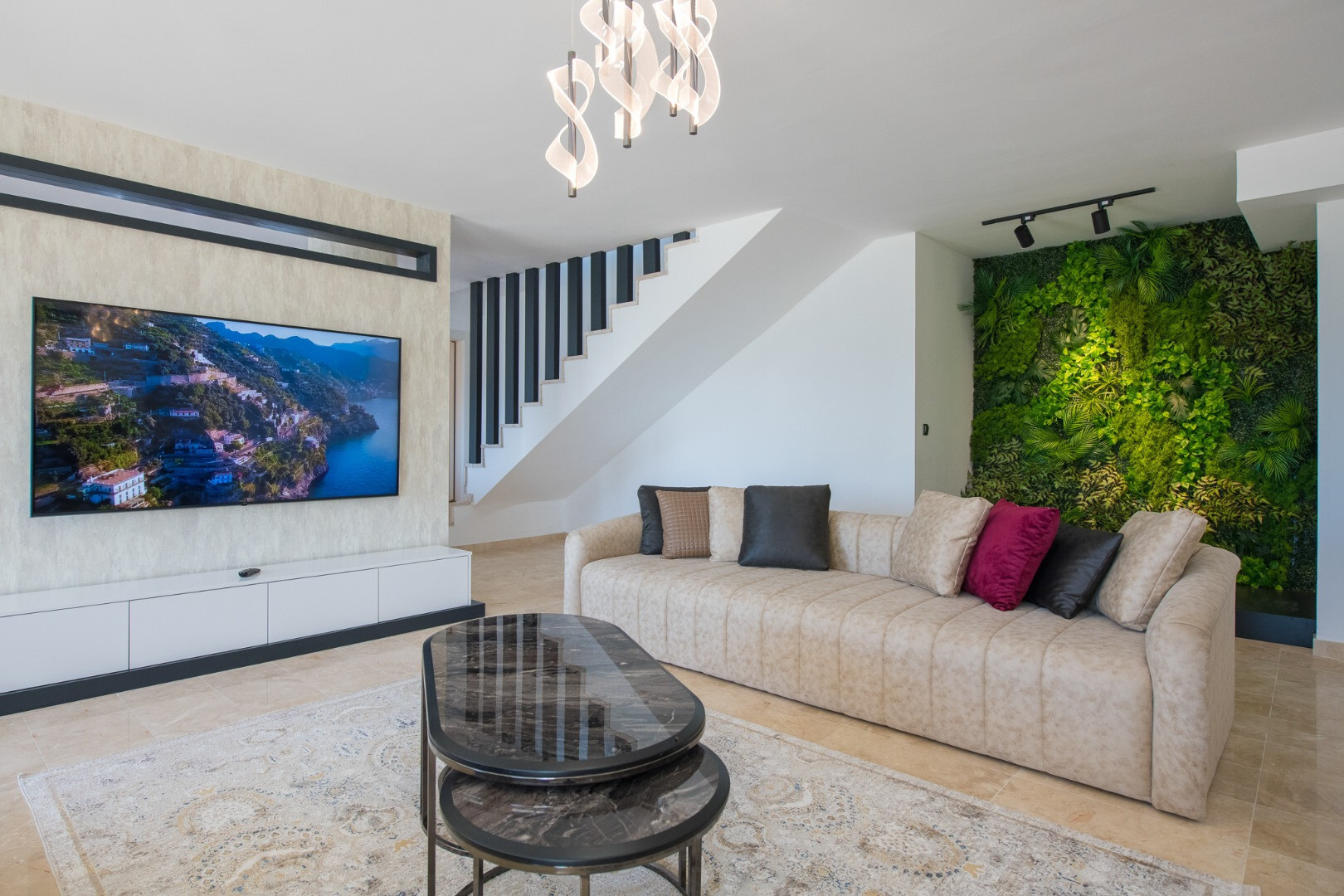 VBK76905 Villa Booking
