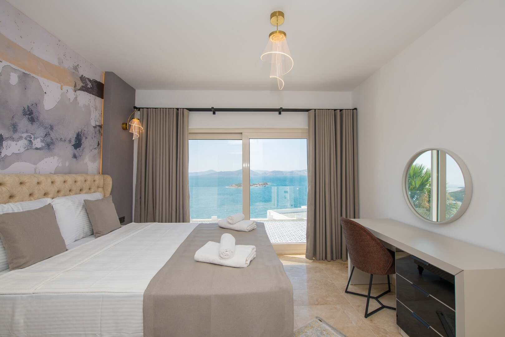 VBK76905 Villa Booking