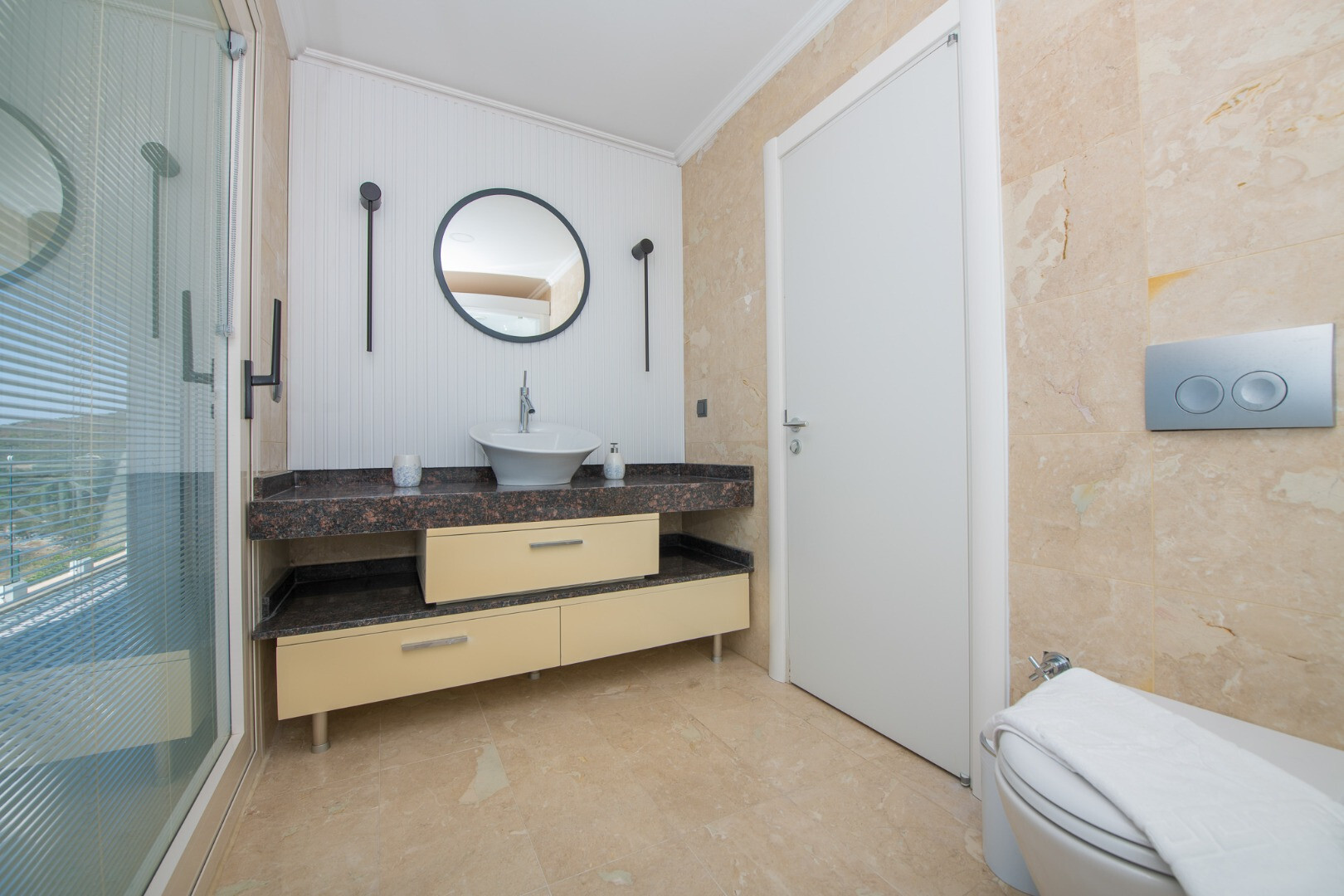 VBK76905 Villa Booking