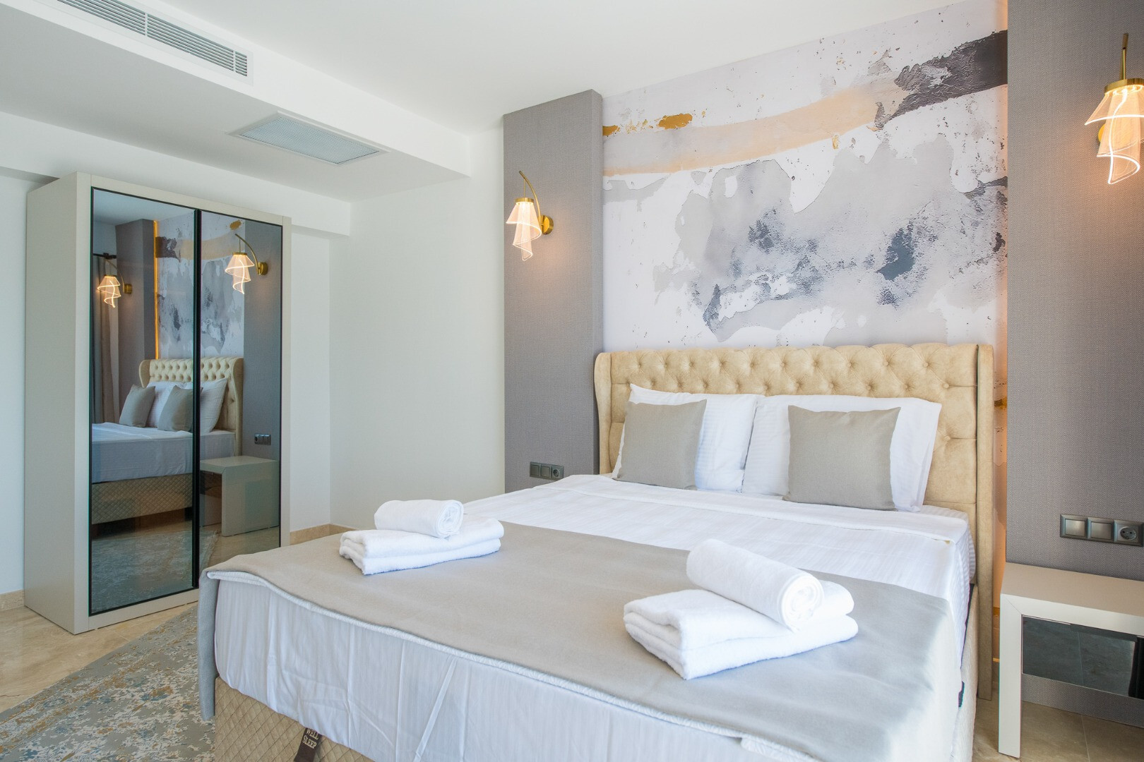 VBK76905 Villa Booking