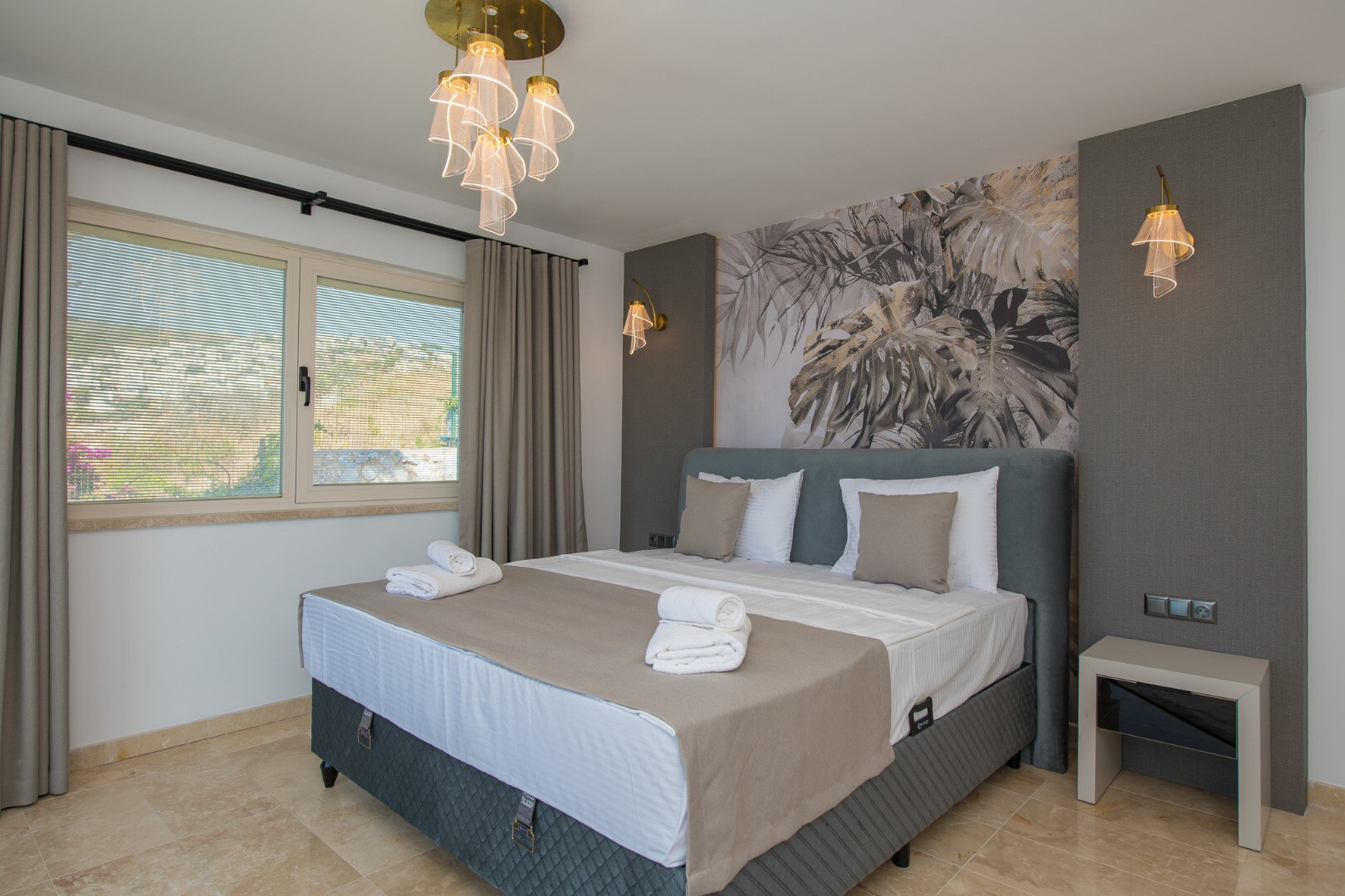 VBK76905 Villa Booking