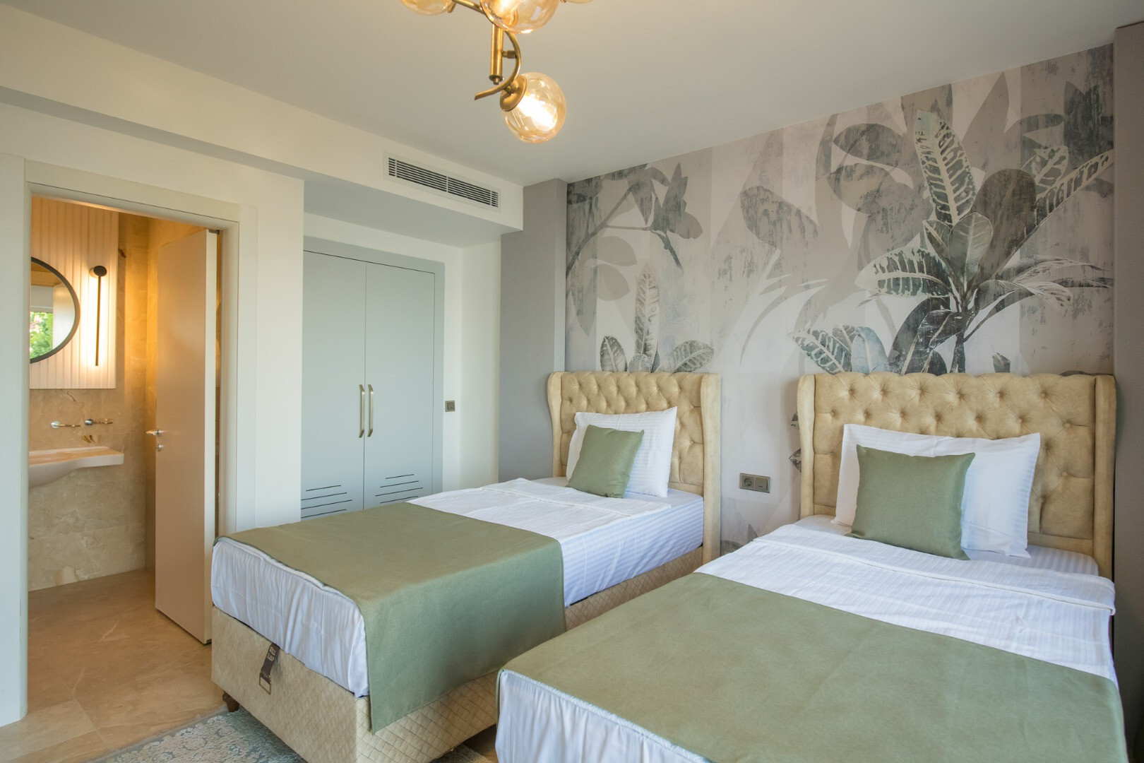 VBK76905 Villa Booking