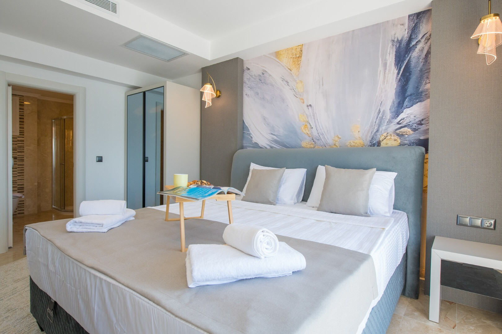 VBK76905 Villa Booking