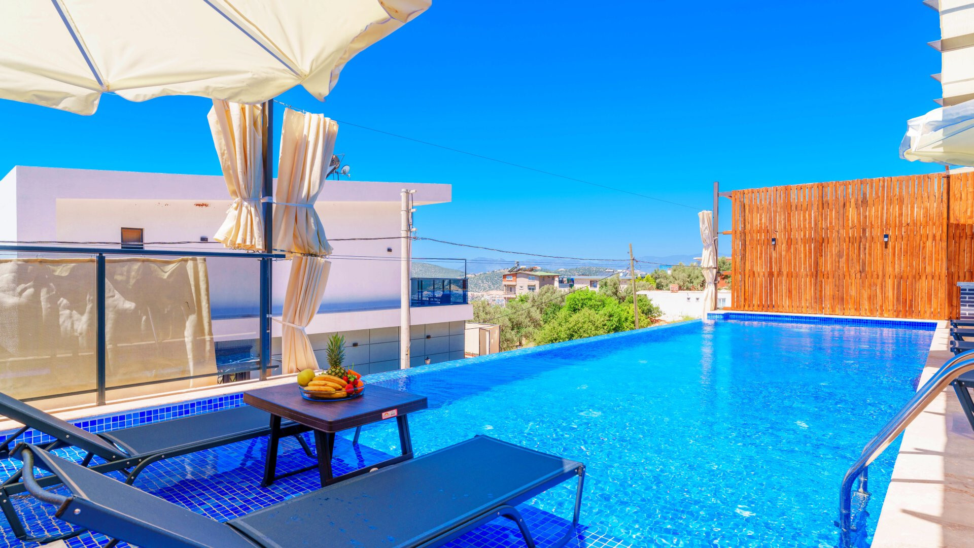 VBK51672 Villa Booking