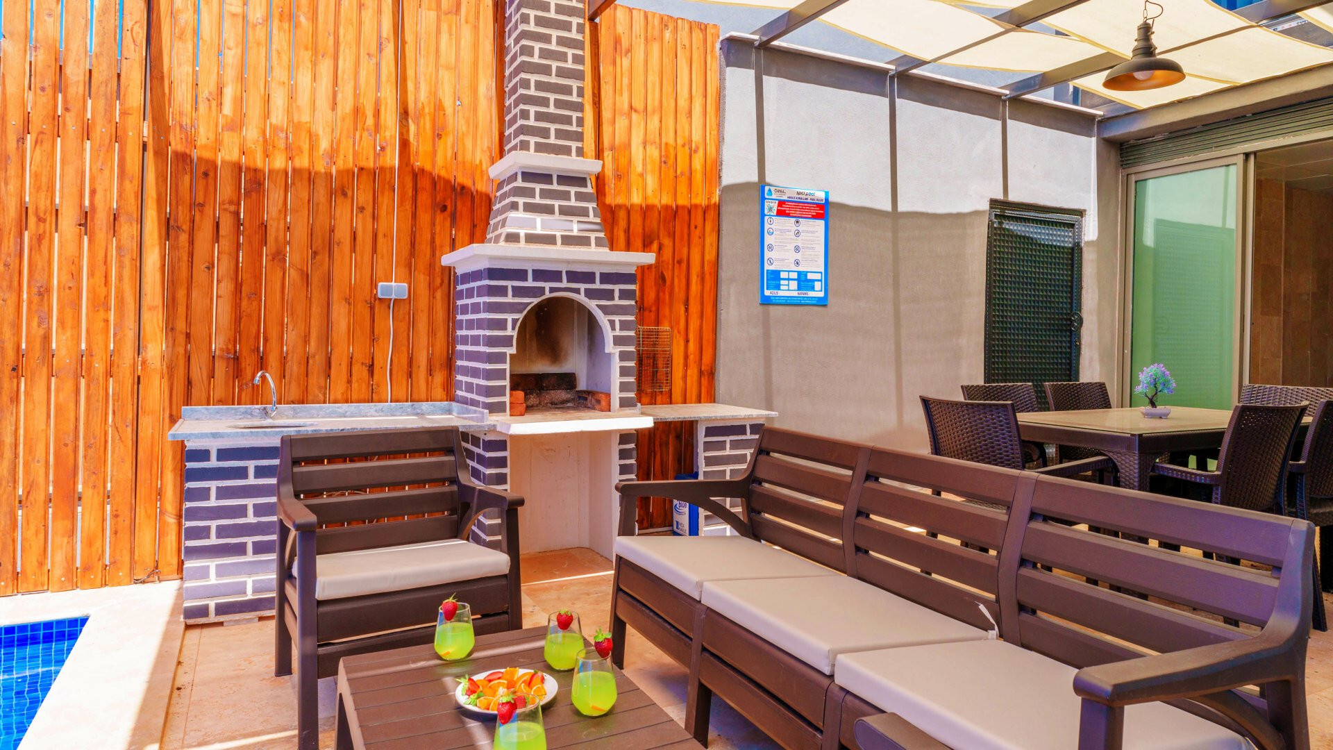 VBK51672 Villa Booking