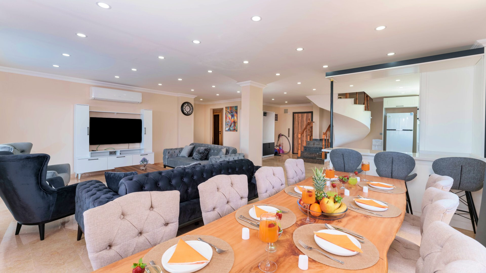 VBK51672 Villa Booking
