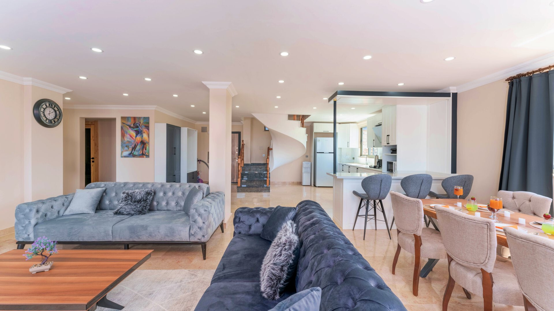 VBK51672 Villa Booking