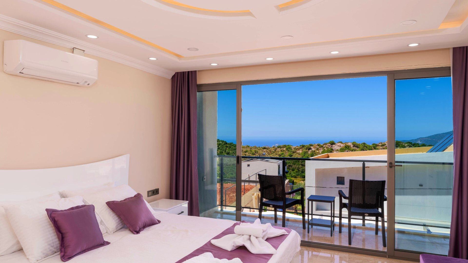 VBK51672 Villa Booking
