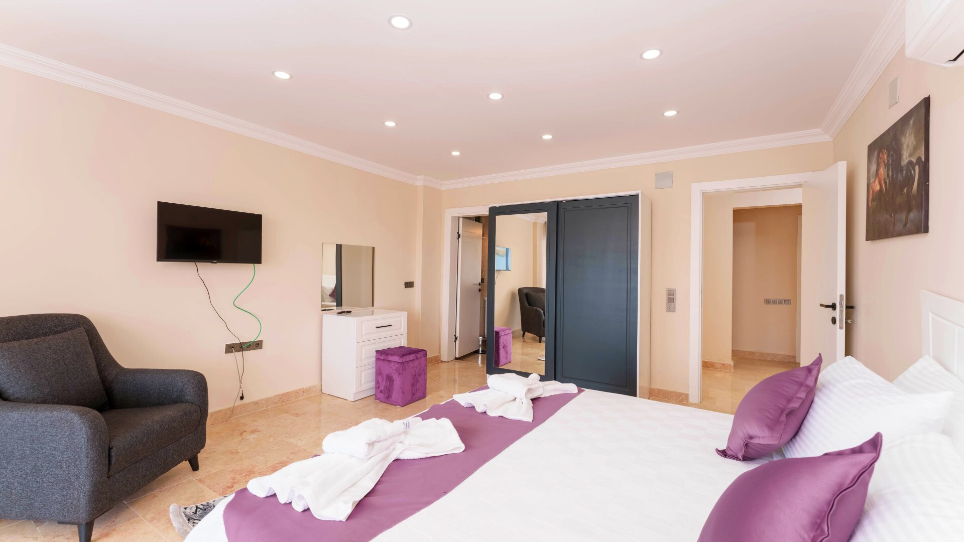 VBK51672 Villa Booking