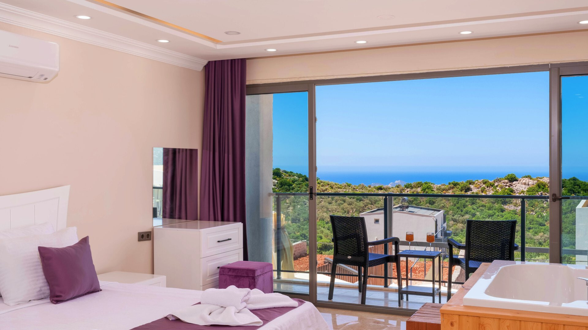 VBK51672 Villa Booking