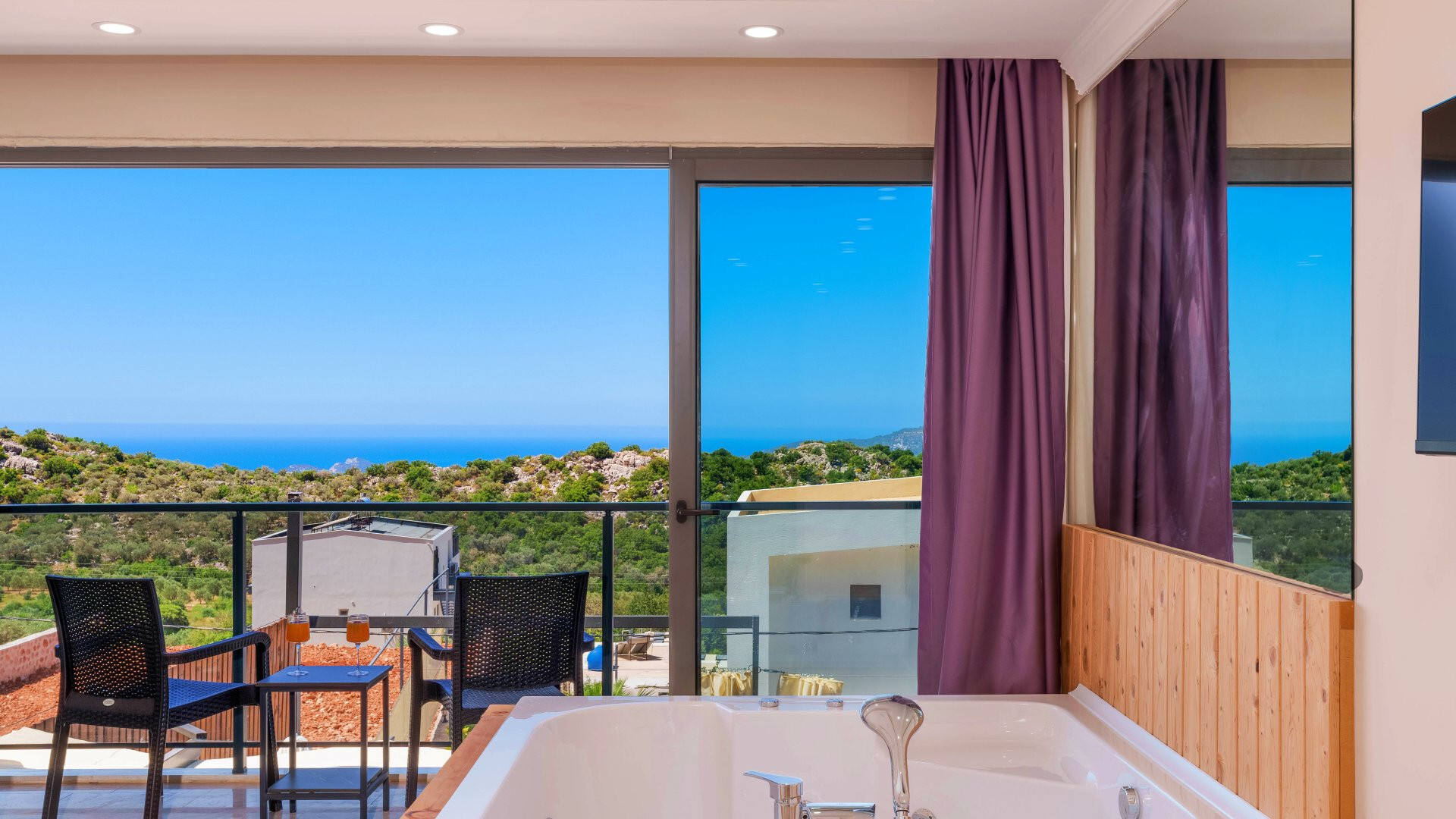 VBK51672 Villa Booking