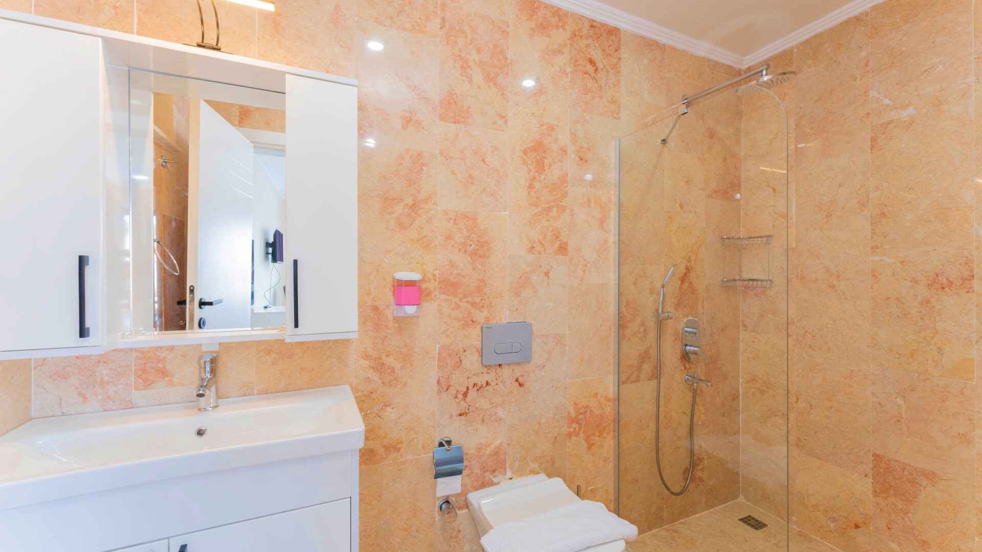 VBK51672 Villa Booking