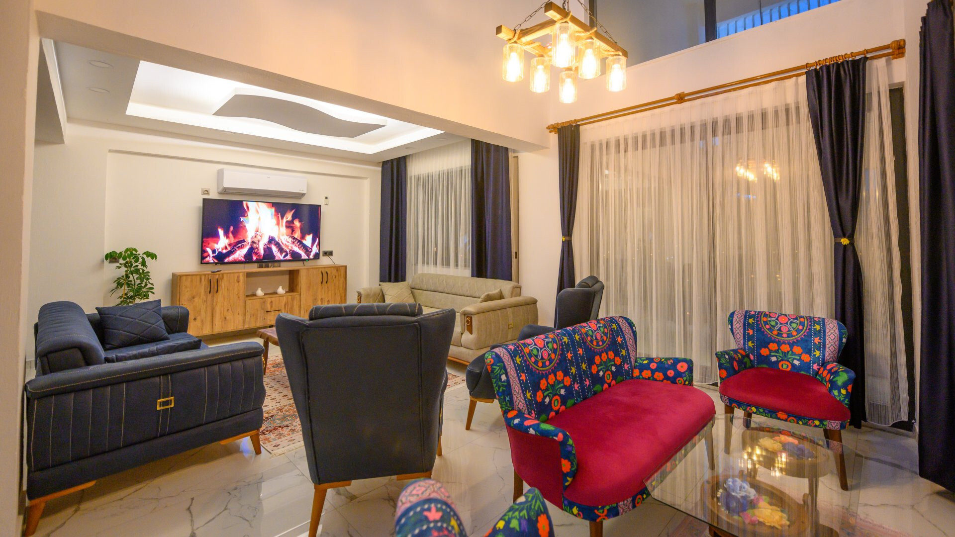 VBK19317 Villa Booking