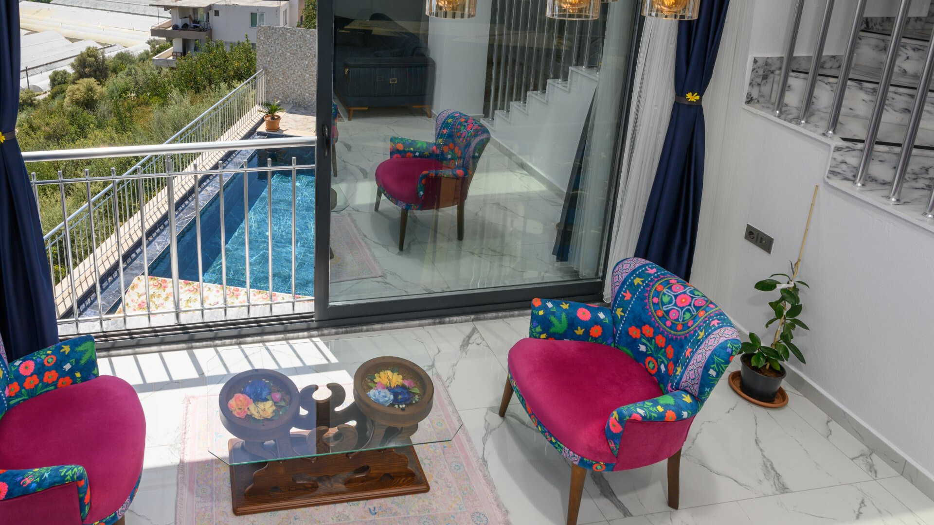 VBK19317 Villa Booking