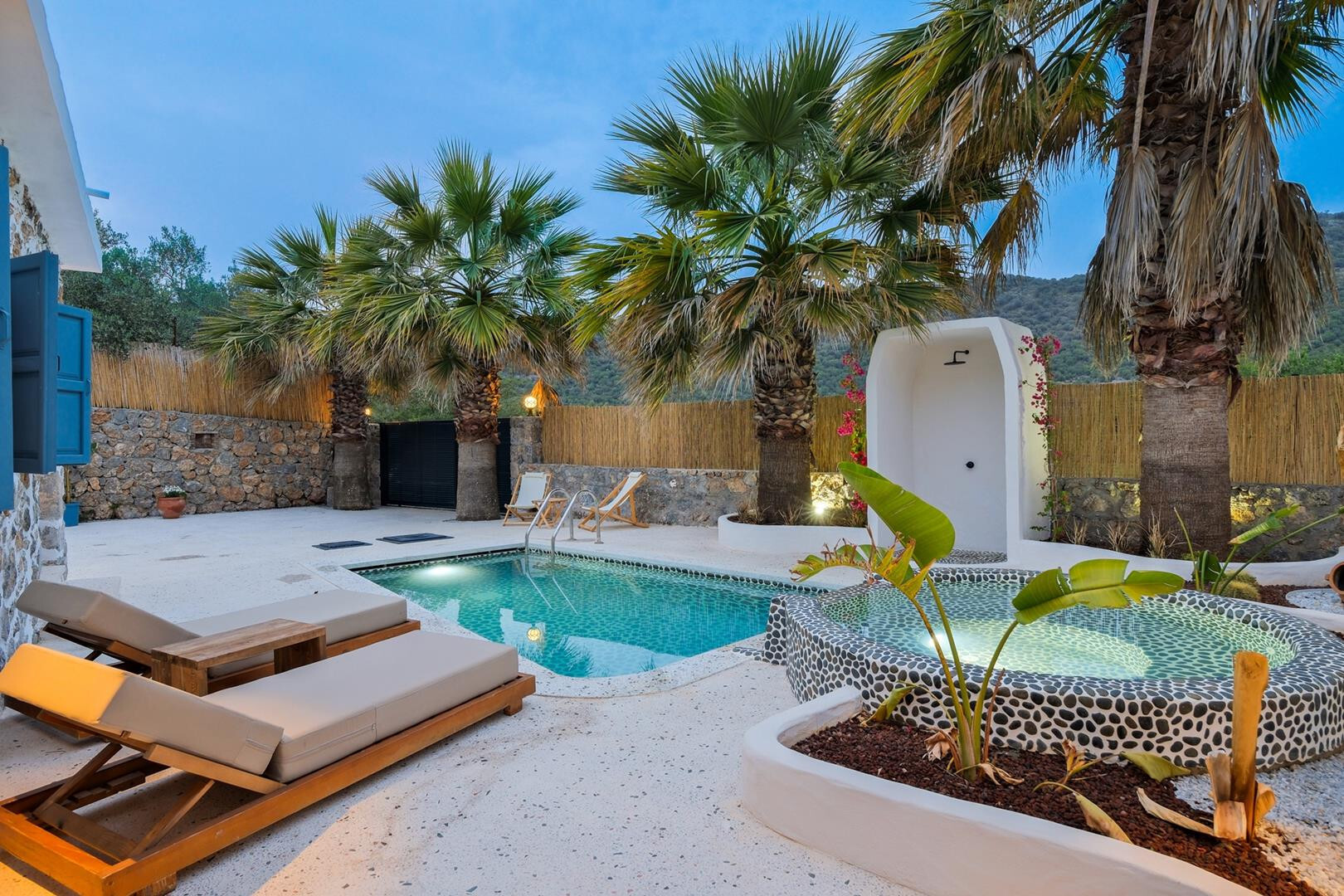 VBK33499 Villa Booking