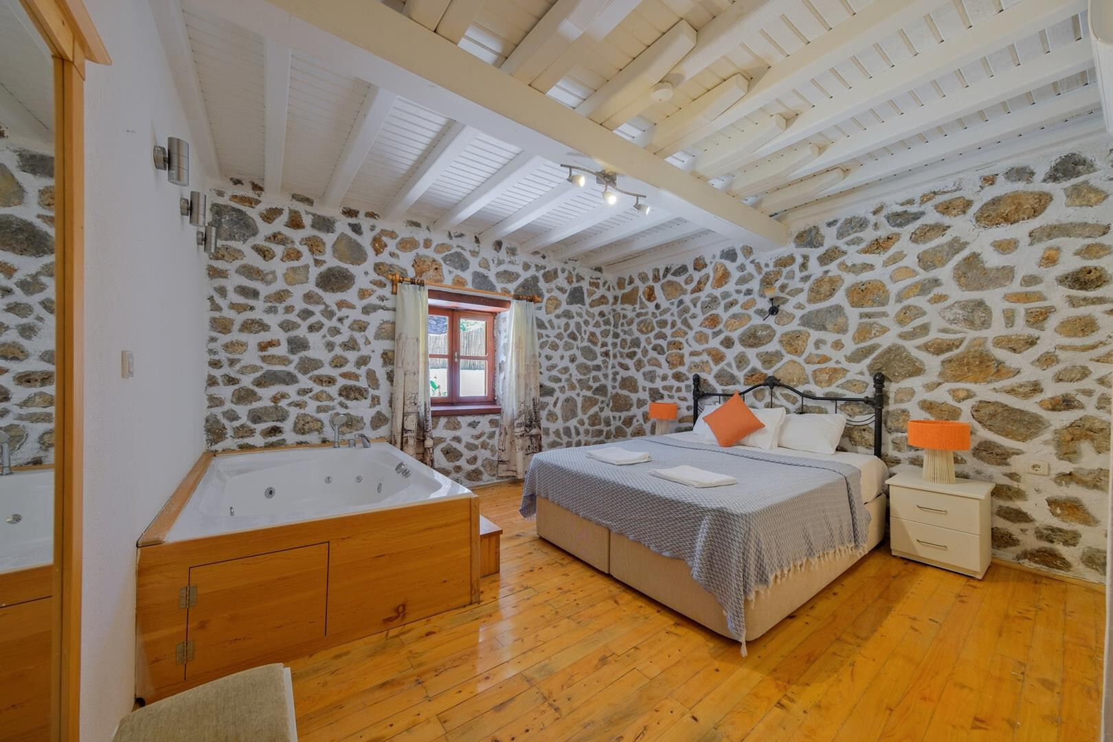 VBK33499 Villa Booking