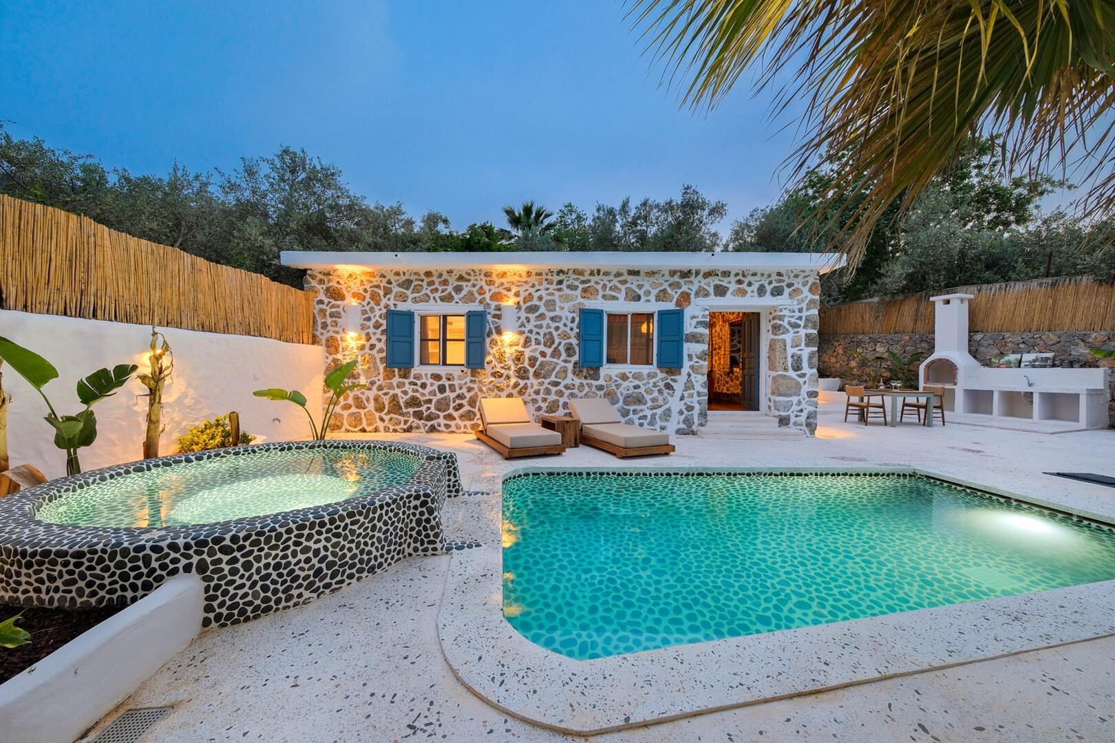 VBK33499 Villa Booking