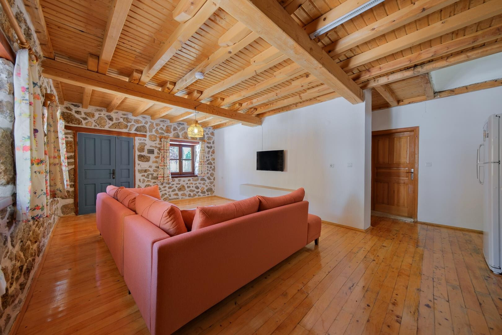 VBK33499 Villa Booking