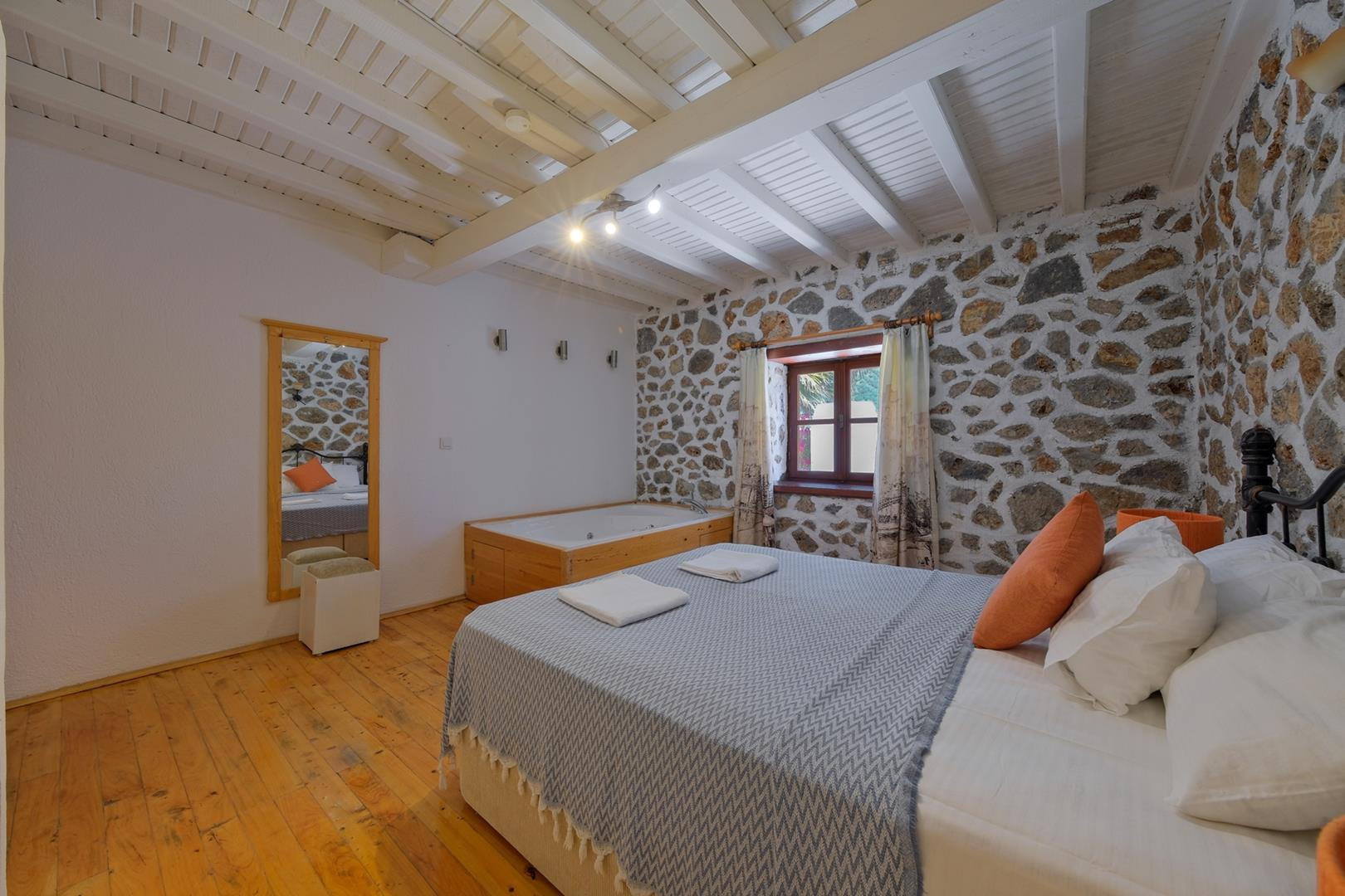 VBK33499 Villa Booking