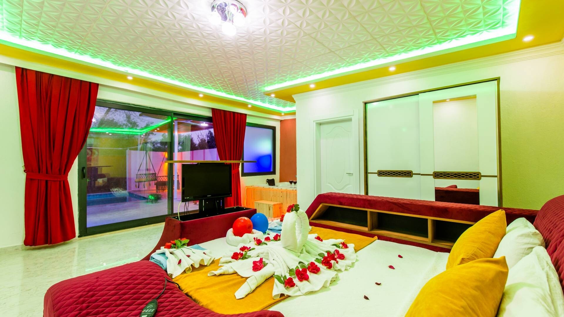 VBK73644 Villa Booking