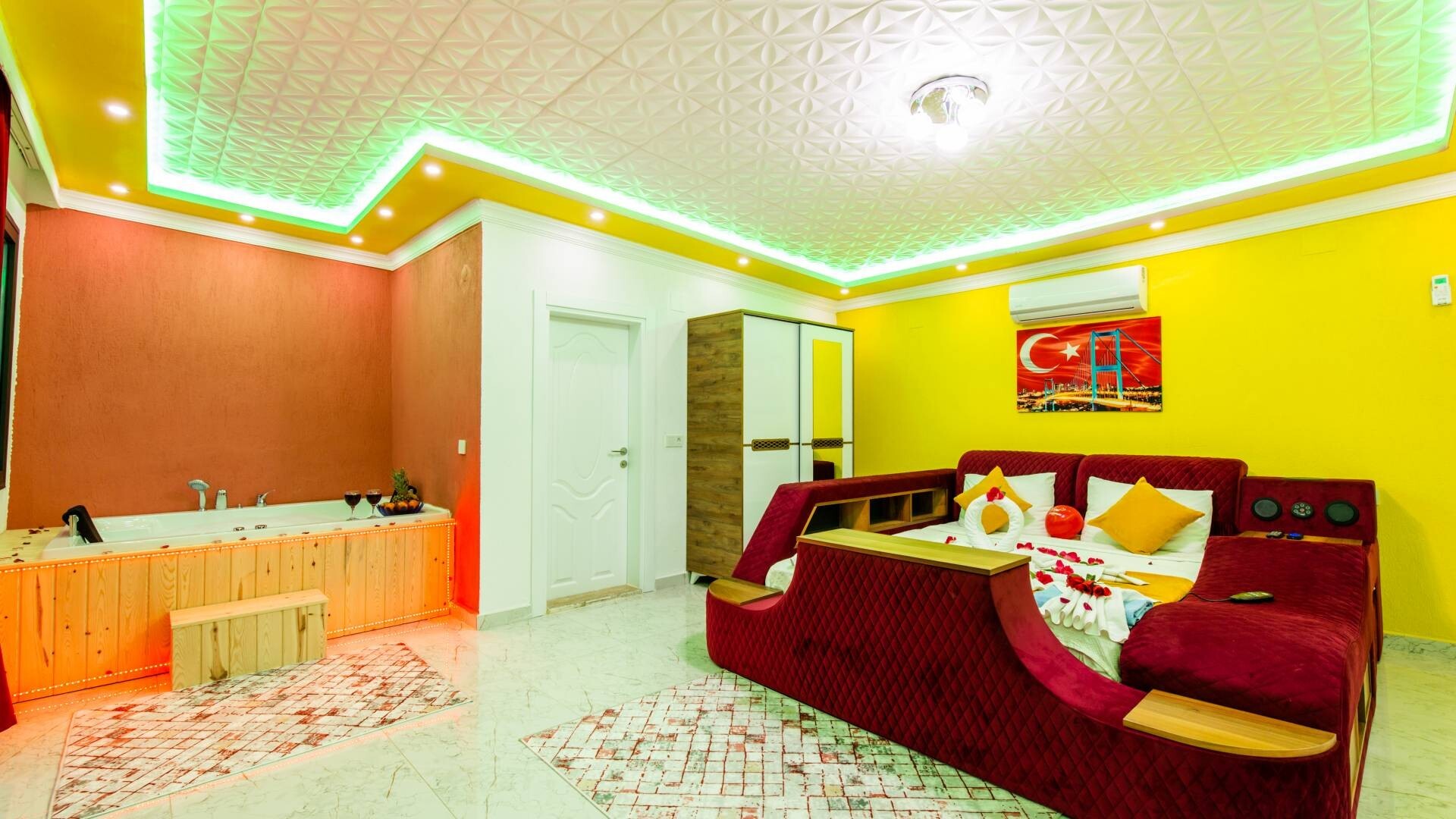 VBK73644 Villa Booking