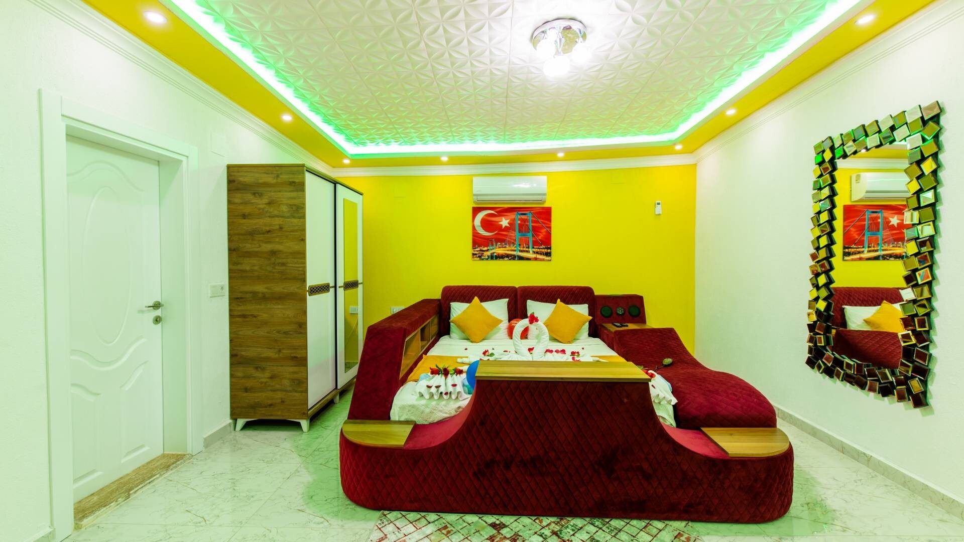 VBK73644 Villa Booking