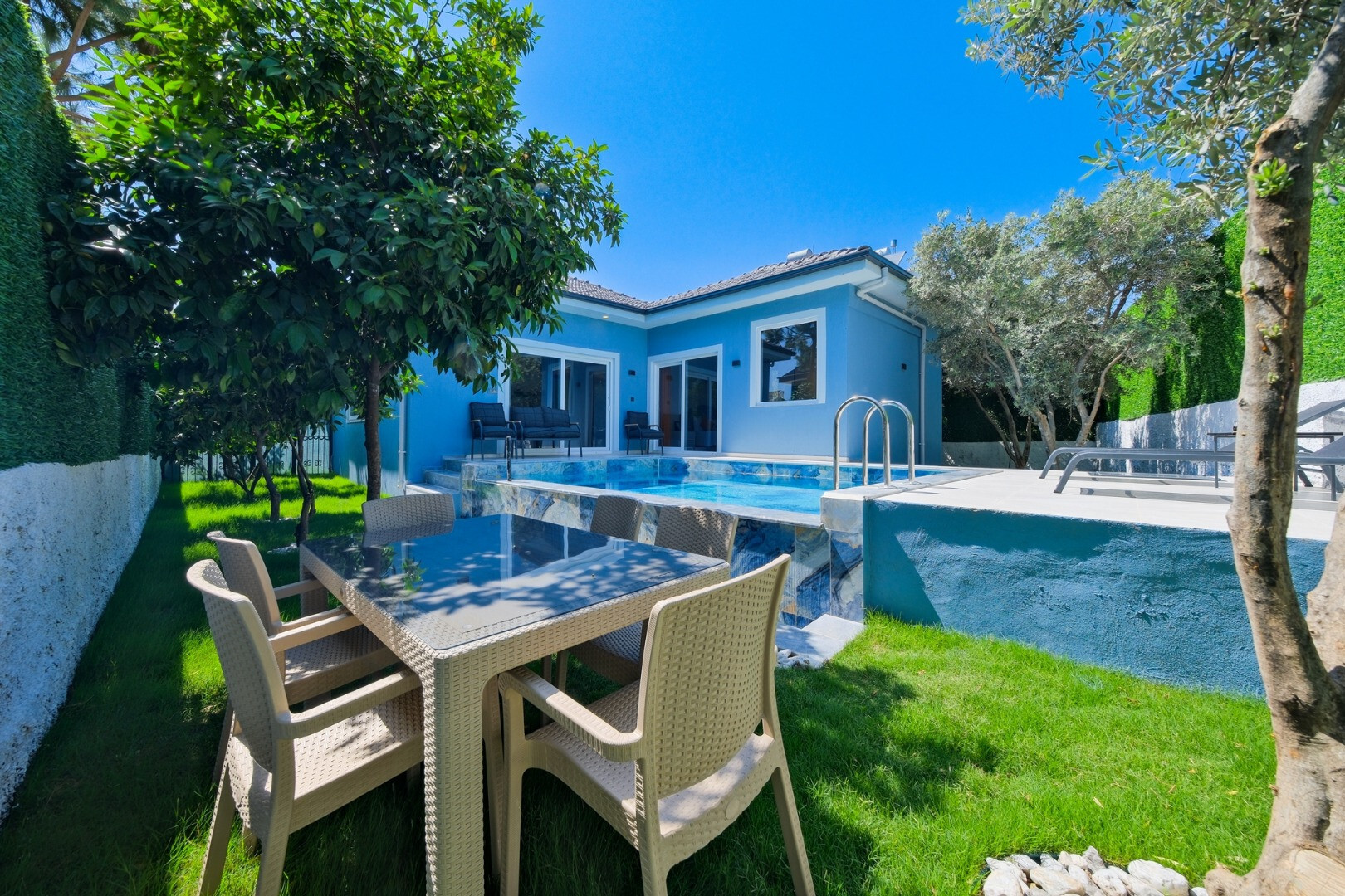 VBK37026 Villa Booking