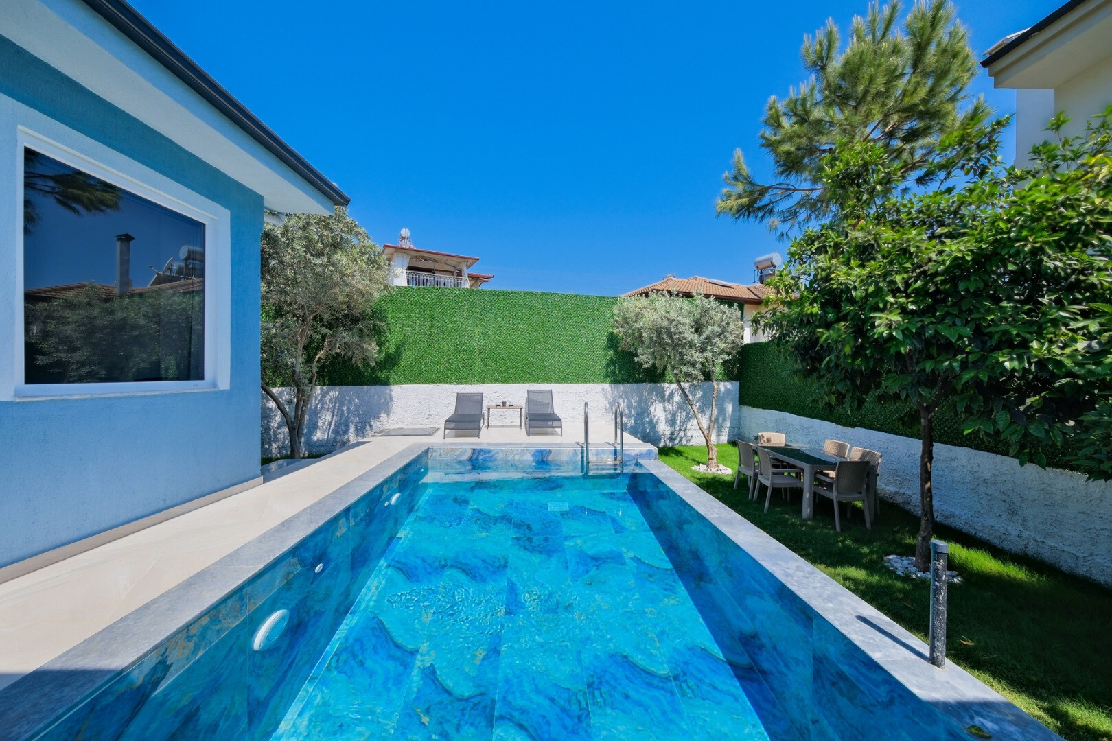 VBK37026 Villa Booking