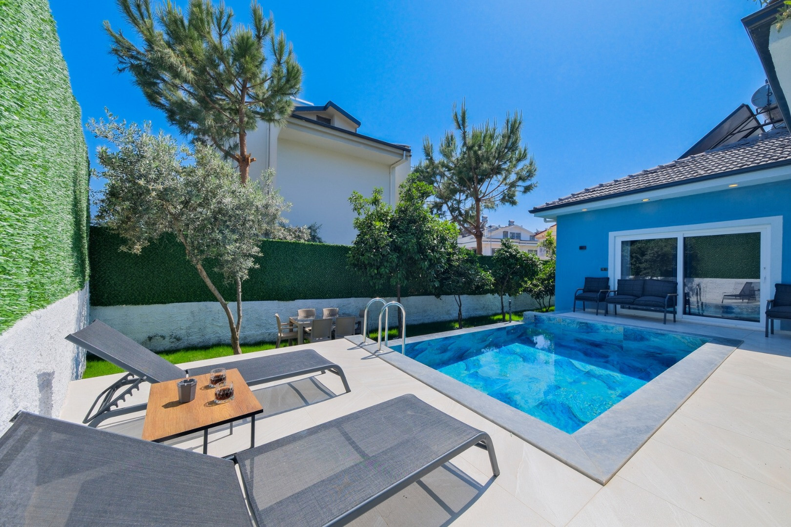 VBK37026 Villa Booking