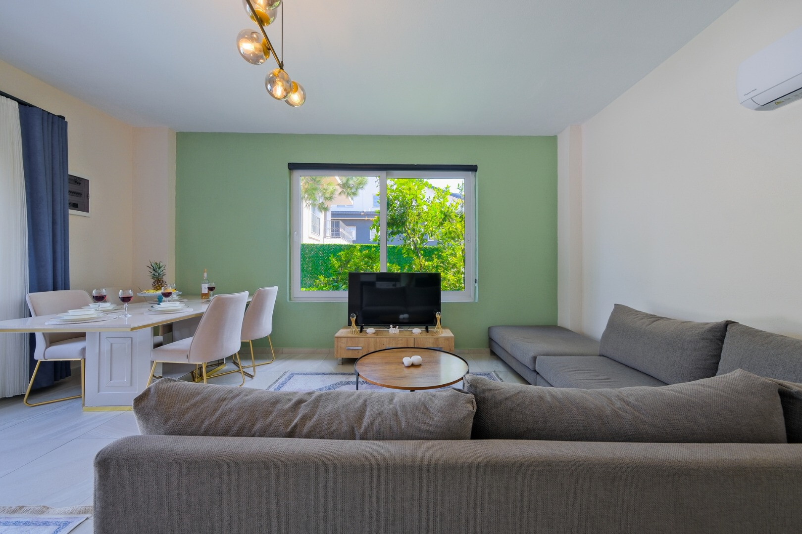 VBK37026 Villa Booking