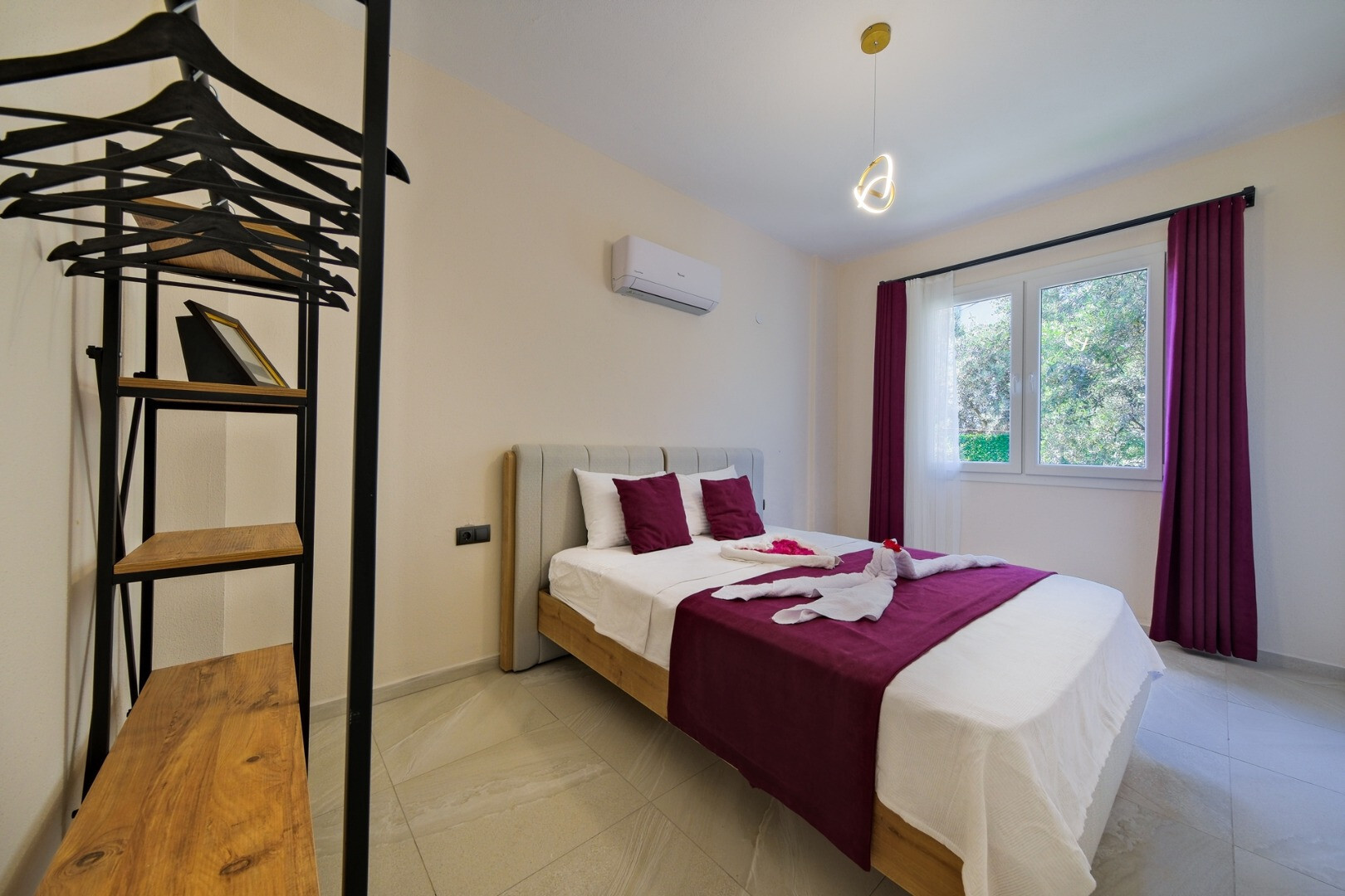 VBK37026 Villa Booking