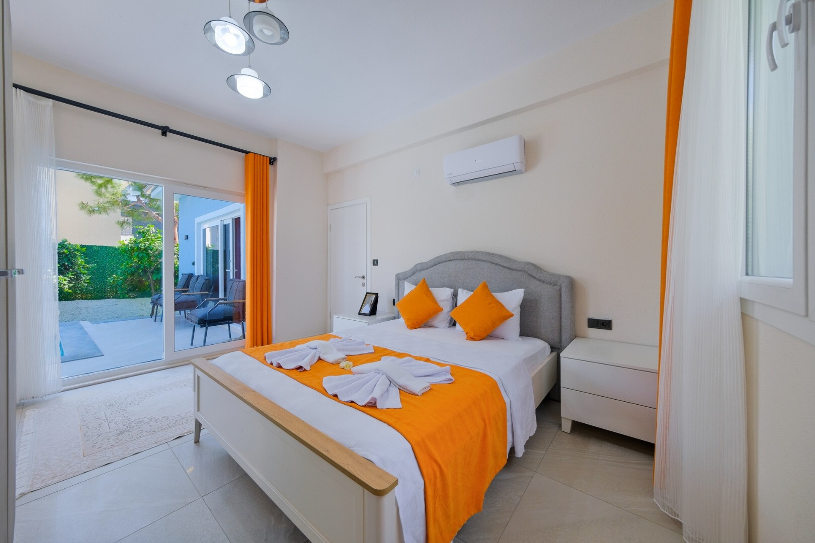 VBK37026 Villa Booking