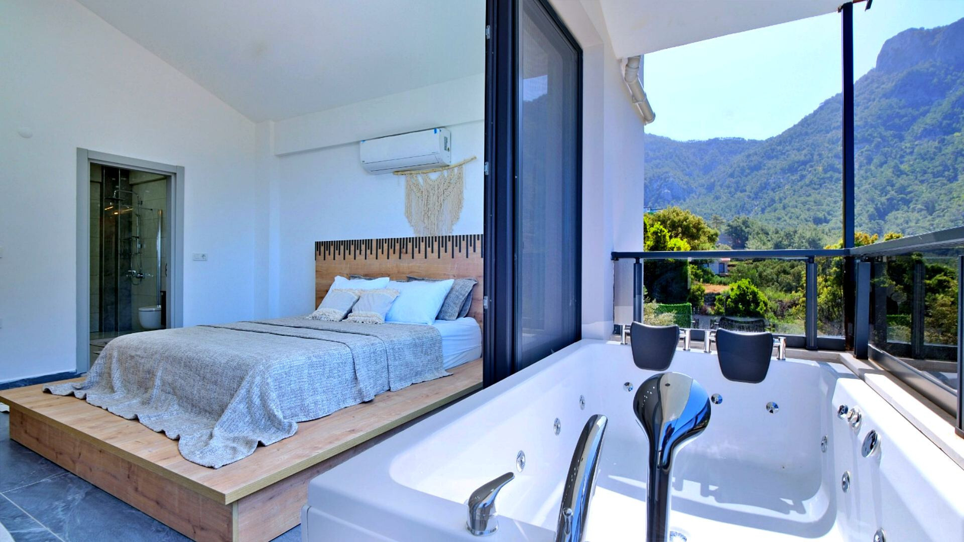 VBK35584 Villa Booking